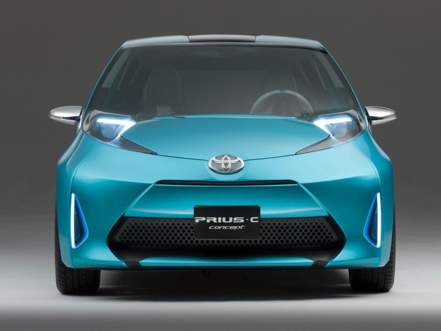  Toyota Prius C Concept 2011 года  (фото 3 из 37)